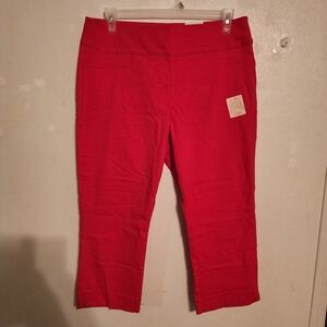 St John's Bay Red Mid Rise Capri Pants Size 16 NWT, Inseam 22"